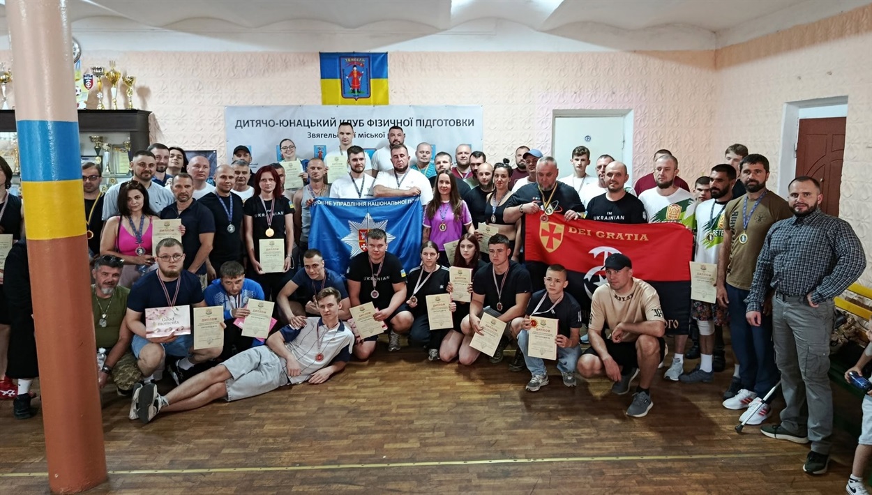У Звягелі провели чемпіонат області з жиму серед ветеранів