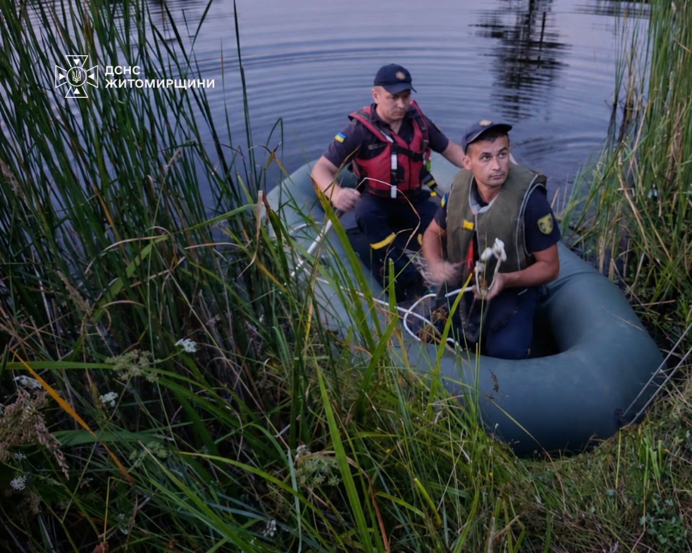 У водоймі кар’єру на Звягельщині водолази другу добу шукають 19-річного юнака