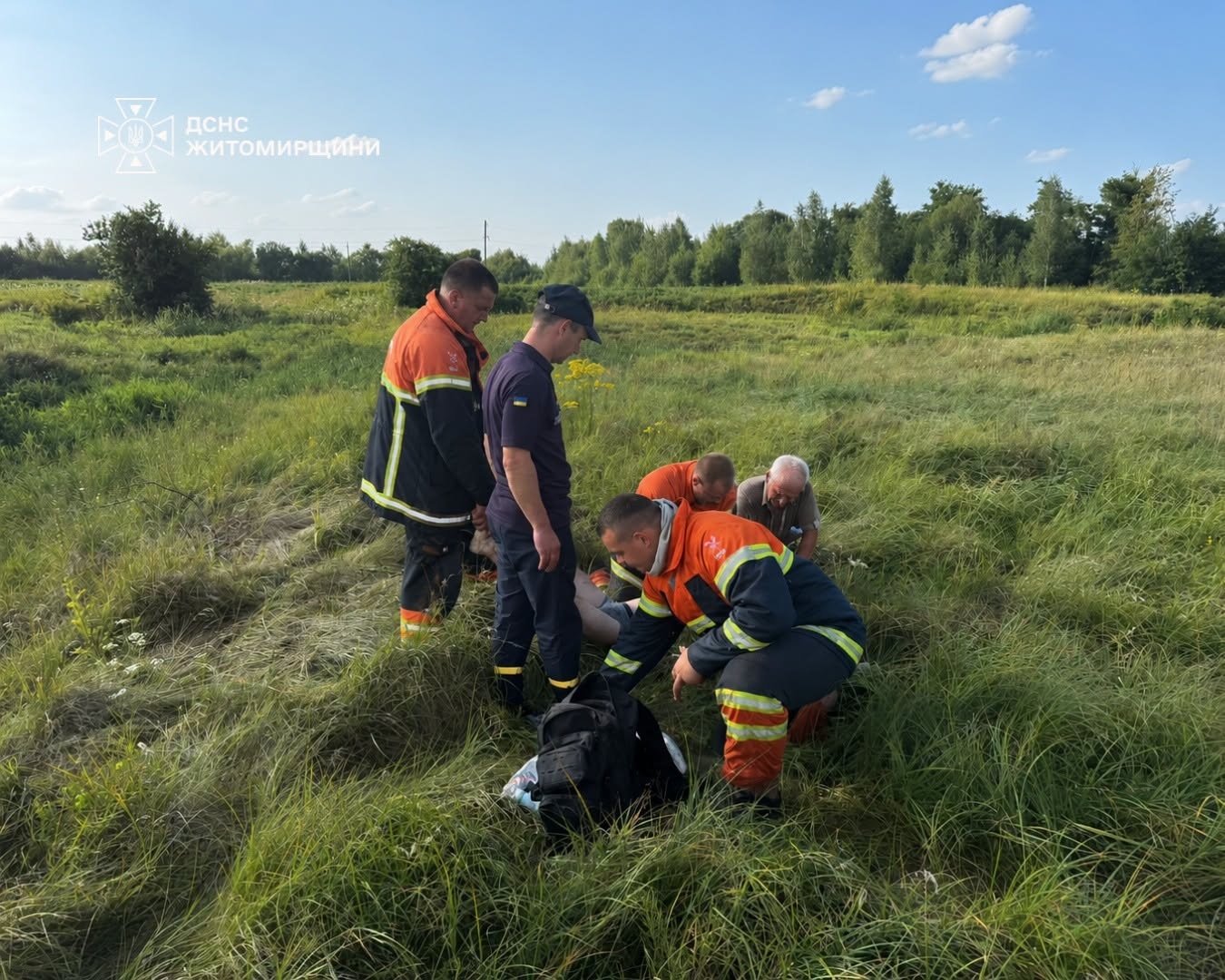 У водоймі кар’єру на Звягельщині водолази другу добу шукають 19-річного юнака
