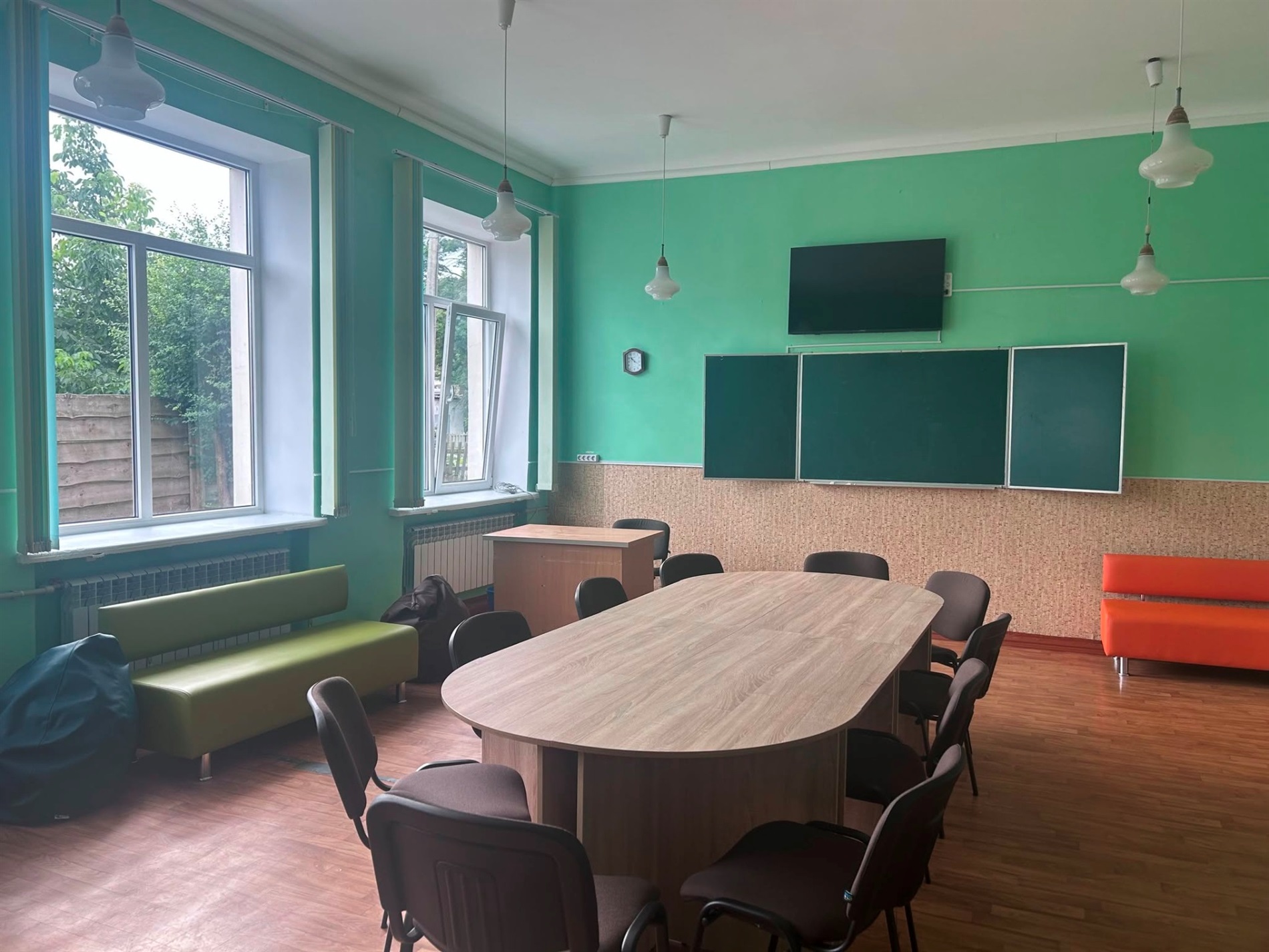 У Звягелі перевіряють готовність шкіл і садочків до навчального року
