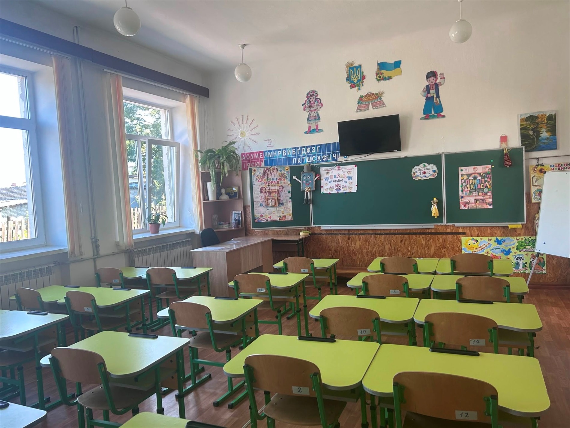У Звягелі перевіряють готовність шкіл і садочків до навчального року