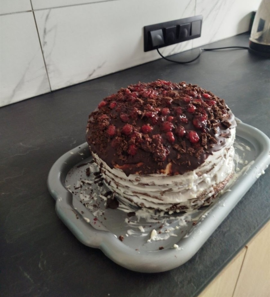 “Не замість тебе, а разом”: як у прихистку на Звягельщині дівчат-сиріт навчають самостійності